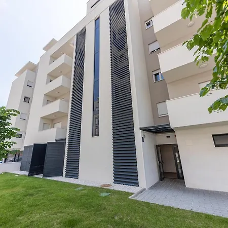 Castrum شقة سبليت