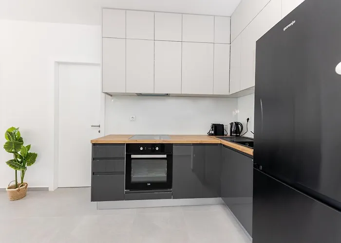 Апартаменти Castrum